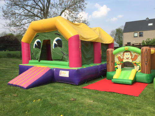 Le château gonflable happy